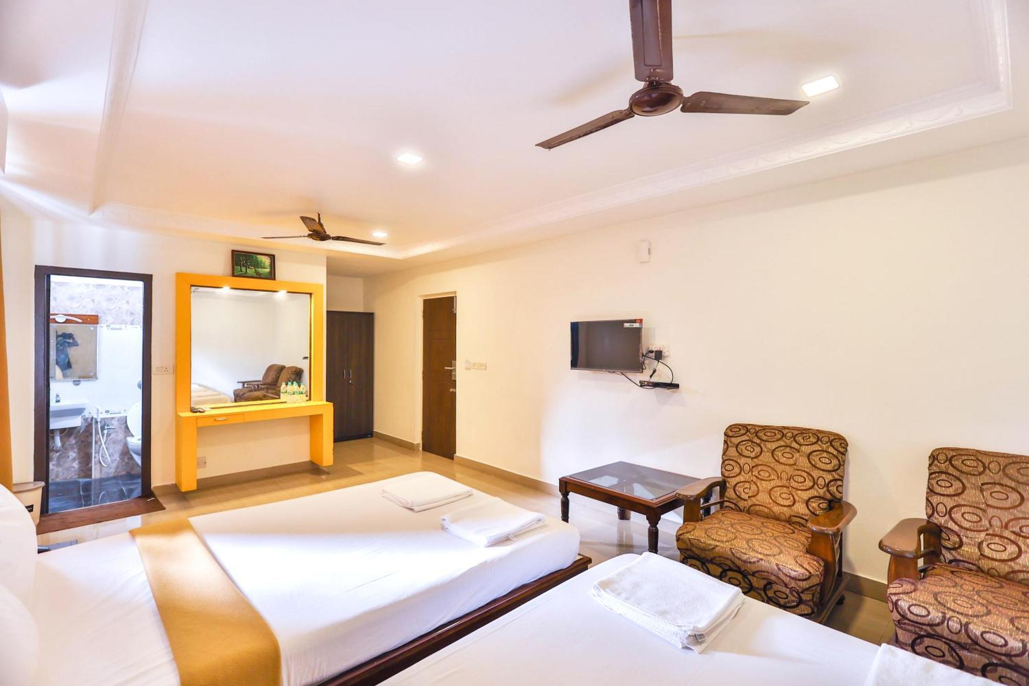 Hotel Golden Bliss Pondicherry Exterior foto